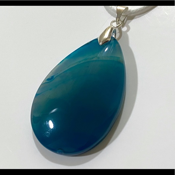 ⭐️Ocean colored Agate pendant necklace - Picture 2 of 7